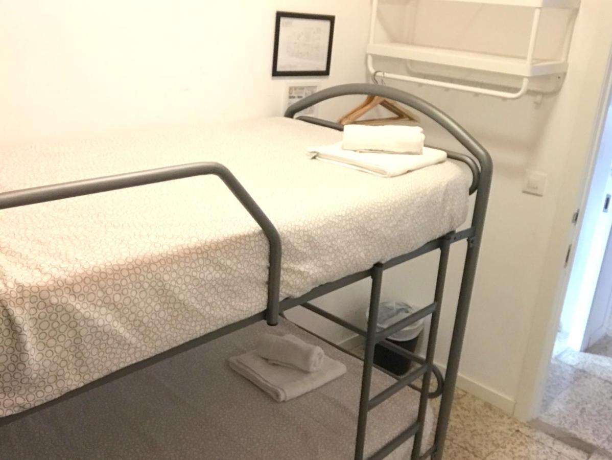 Arc House Sevilla Only Adults Экстерьер фото