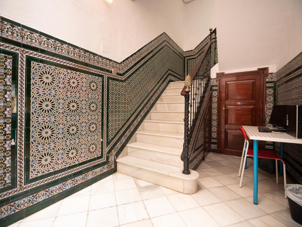 Arc House Sevilla Only Adults Экстерьер фото