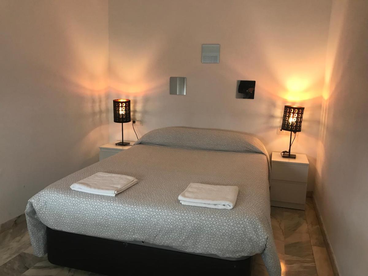 Arc House Sevilla Only Adults Экстерьер фото